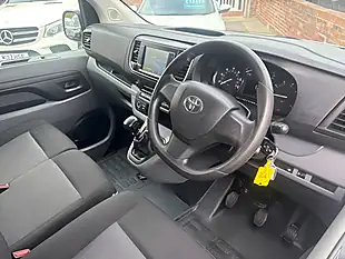 Used 2022 Toyota Proace Icon White - Interior and Exterior details 10