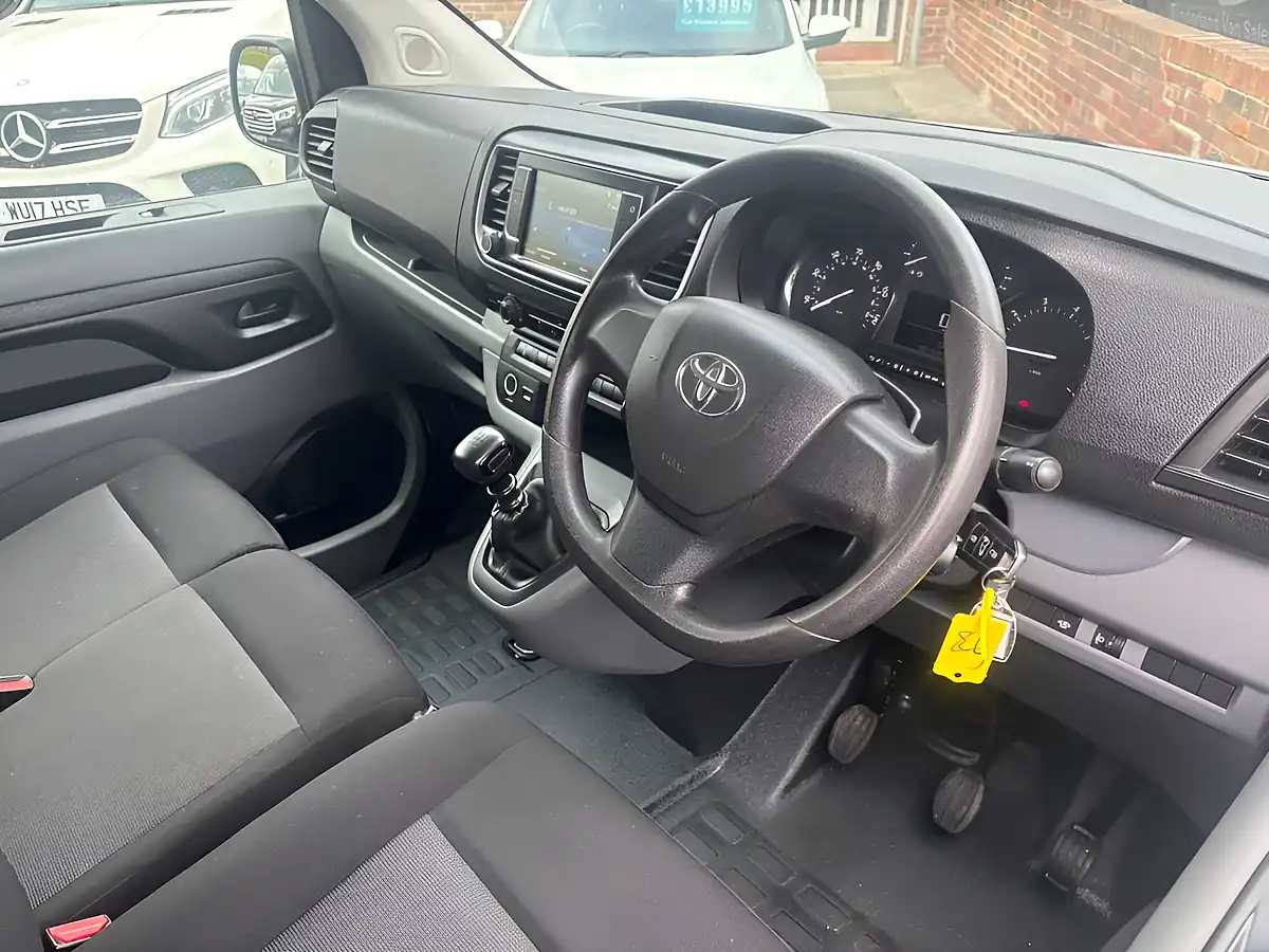 Used 2022 Toyota Proace Icon White - Interior and Exterior details 10