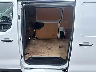 Used 2022 Toyota Proace Icon White - Interior and Exterior details 14