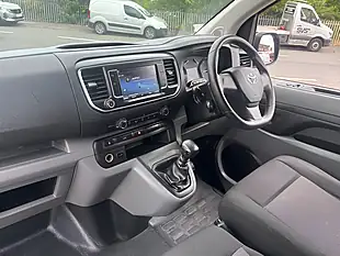 Used 2022 Toyota Proace Icon White - Interior and Exterior details 16