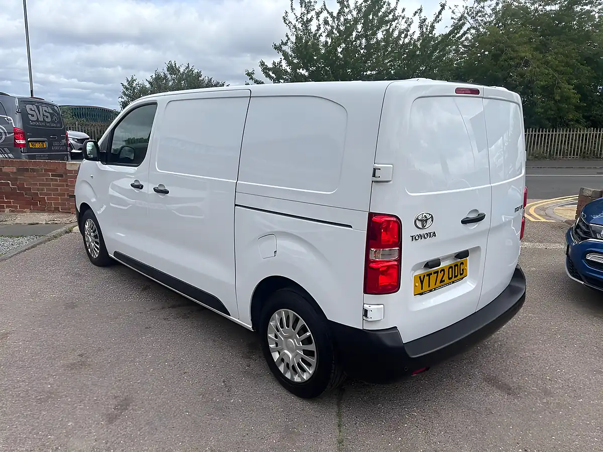 Used 2022 Toyota Proace Icon White - Interior and Exterior details 7