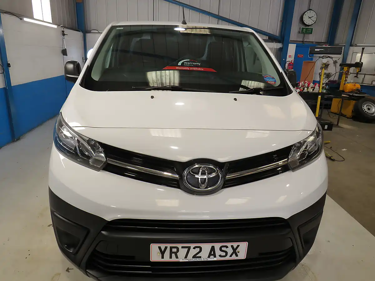 Used 2022 Toyota Proace Icon White - Interior and Exterior details 3