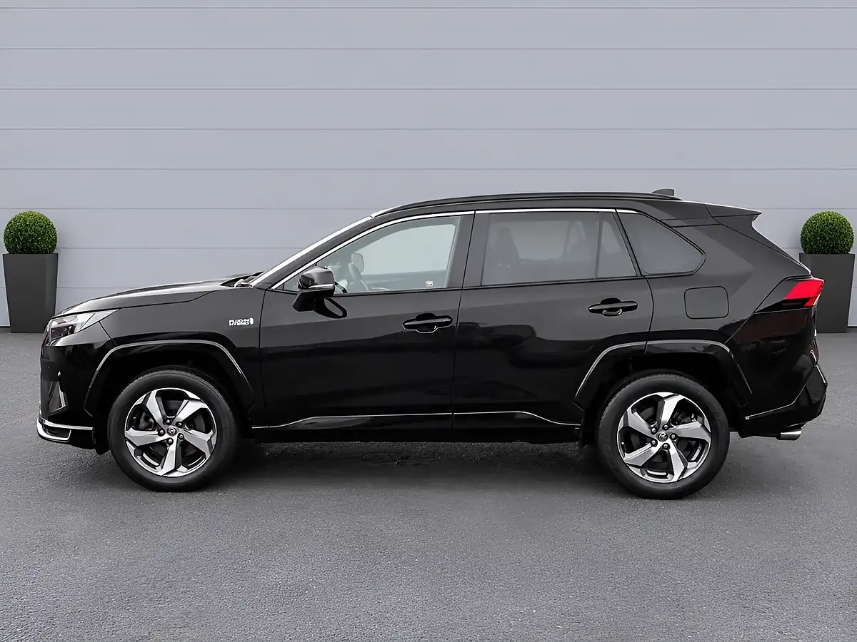 Used 2022 Toyota RAV4 Design Black - Interior and Exterior details 7