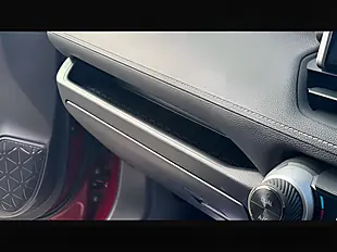 Used 2022 Toyota Rav4 Design Red - Interior and Exterior details 17