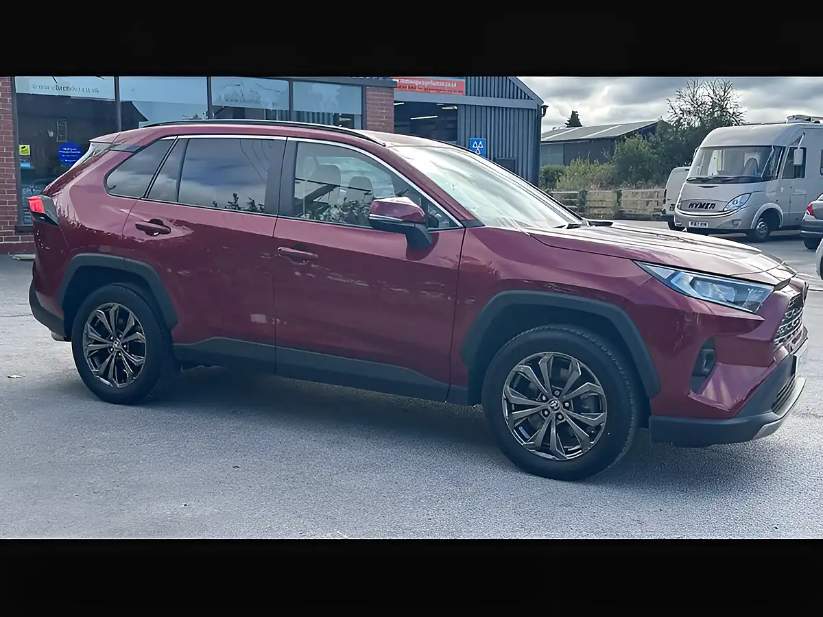 Used 2022 Toyota Rav4 Design Red - Interior and Exterior details 19
