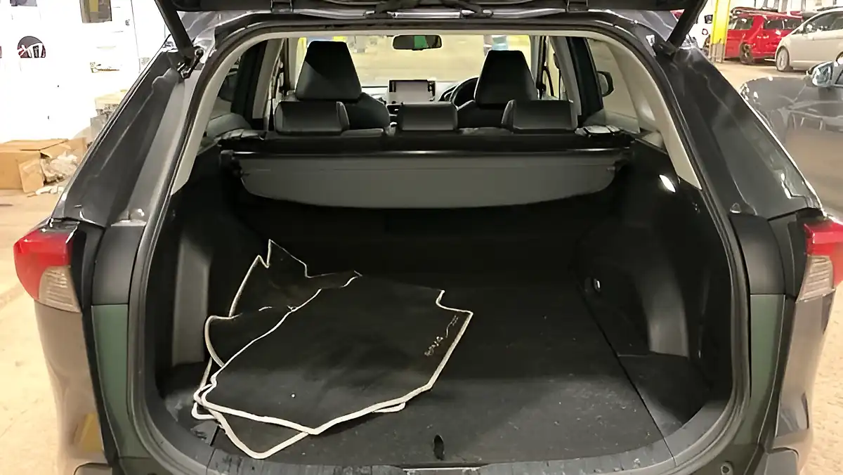 Used 2022 Toyota Rav4 Excel Grey - Interior and Exterior details 11