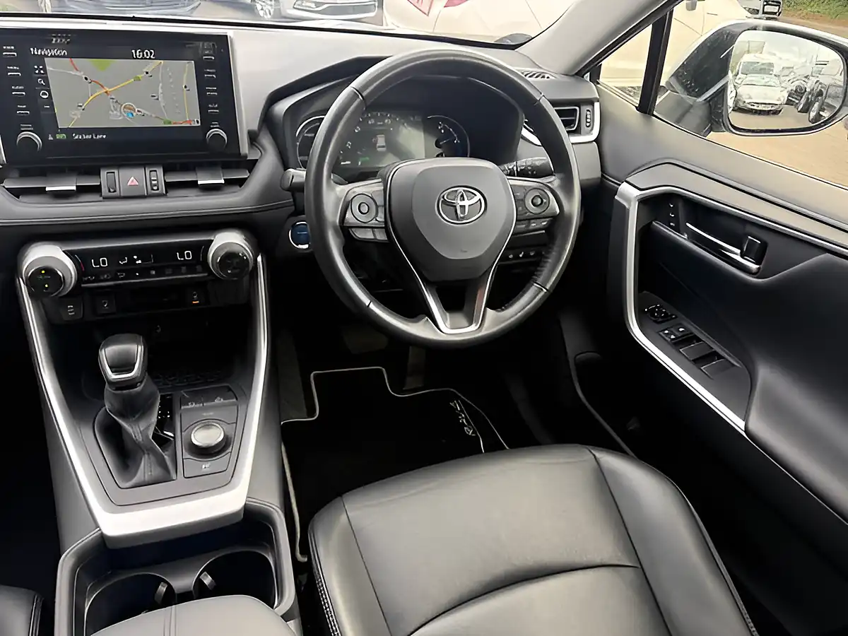 Used 2022 Toyota Rav4 Excel Silver - Interior and Exterior details 11