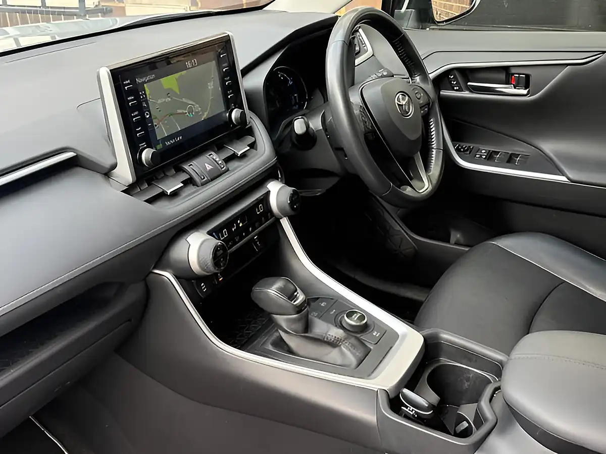 Used 2022 Toyota Rav4 Excel Silver - Interior and Exterior details 17