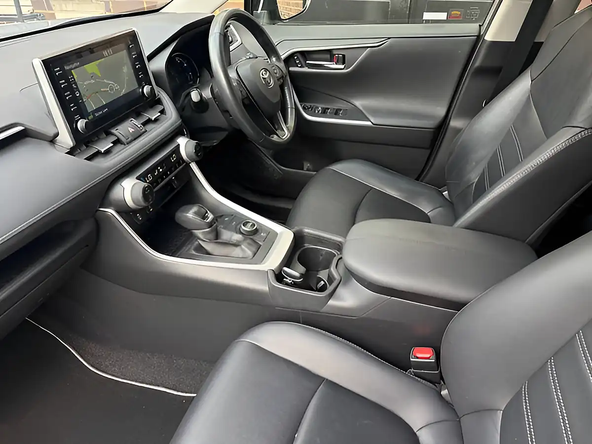 Used 2022 Toyota Rav4 Excel Silver - Interior and Exterior details 20