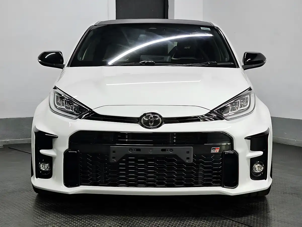 Used 2022 Toyota Yaris Circuit Pack Cirrus White - Interior and Exterior details 16