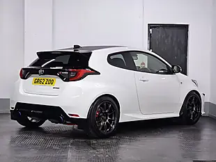 Used 2022 Toyota Yaris Circuit Pack Cirrus White - Interior and Exterior details 6
