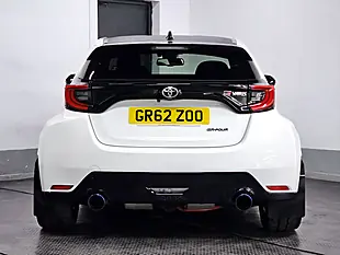 Used 2022 Toyota Yaris Circuit Pack Cirrus White - Interior and Exterior details 8