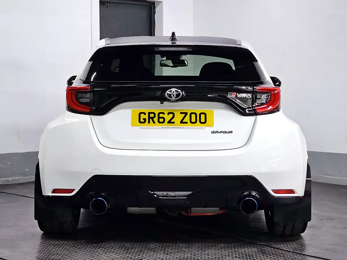 Used 2022 Toyota Yaris Circuit Pack Cirrus White - Interior and Exterior details 8