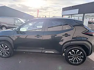 Used 2022 Toyota Yaris Cross Design Black - Interior and Exterior details 8