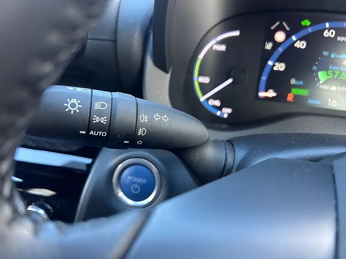 Used 2022 Toyota Yaris Cross Design Silver - Interior and Exterior details 4
