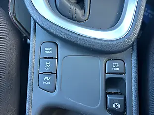 Used 2022 Toyota Yaris Cross Design Silver - Interior and Exterior details 6