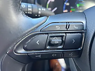 Used 2022 Toyota Yaris Cross Design Silver - Interior and Exterior details 7