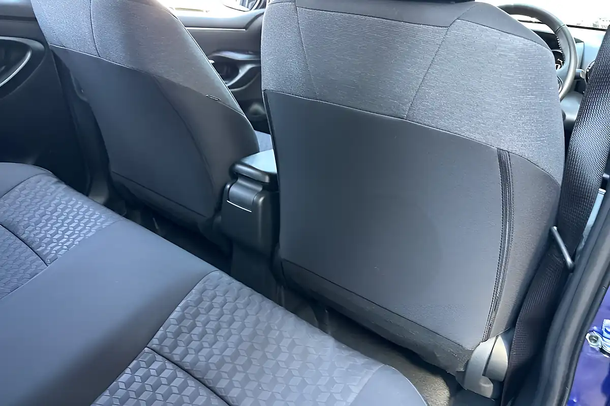 Used 2022 Toyota Yaris Design Blue - Interior and Exterior details 16