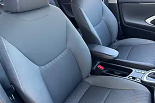 Used 2022 Toyota Yaris Design Blue - Interior and Exterior details 18