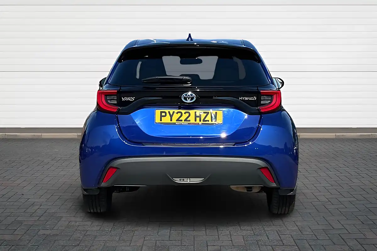 Used 2022 Toyota Yaris Design Blue - Interior and Exterior details 4