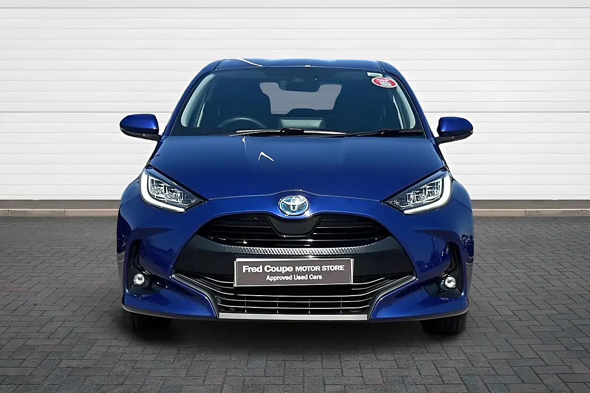 Used 2022 Toyota Yaris Design Blue - Interior and Exterior details 8