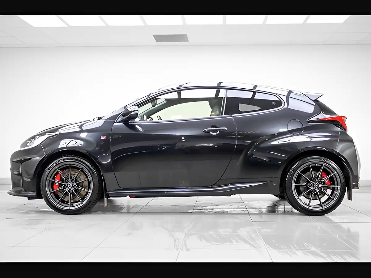 Used 2022 Toyota Yaris Gr Circuit Black - Interior and Exterior details 2