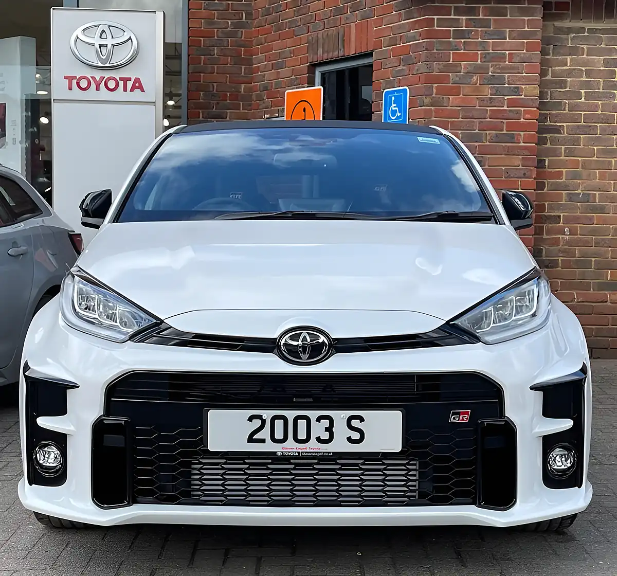 Used 2022 Toyota Yaris Gr Circuit White - Interior and Exterior details 11