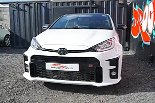 Used 2022 Toyota Yaris Gr Circuit White - Interior and Exterior details 6