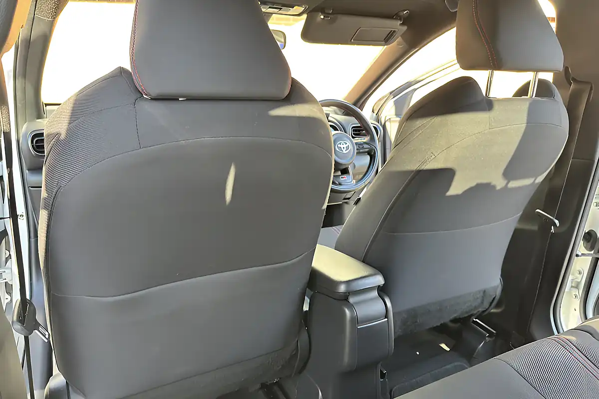 Used 2022 Toyota Yaris Gr Sport White - Interior and Exterior details 16
