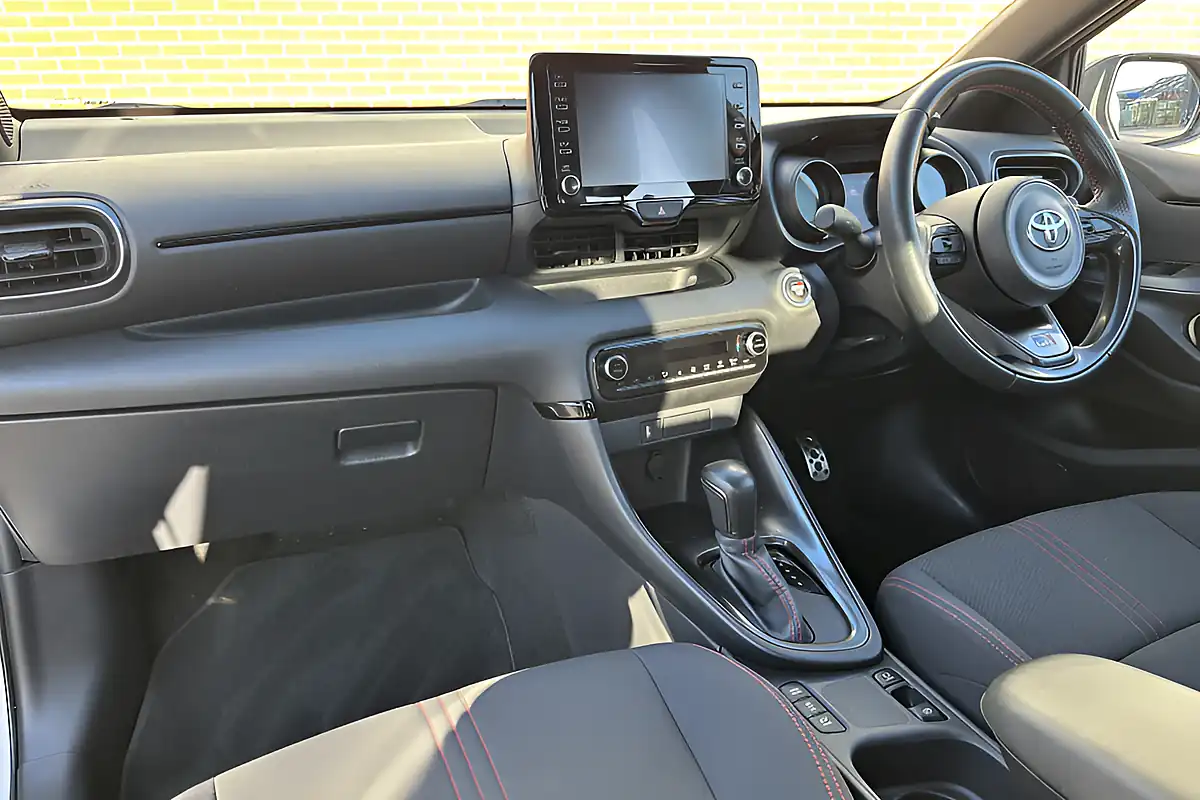 Used 2022 Toyota Yaris Gr Sport White - Interior and Exterior details 5