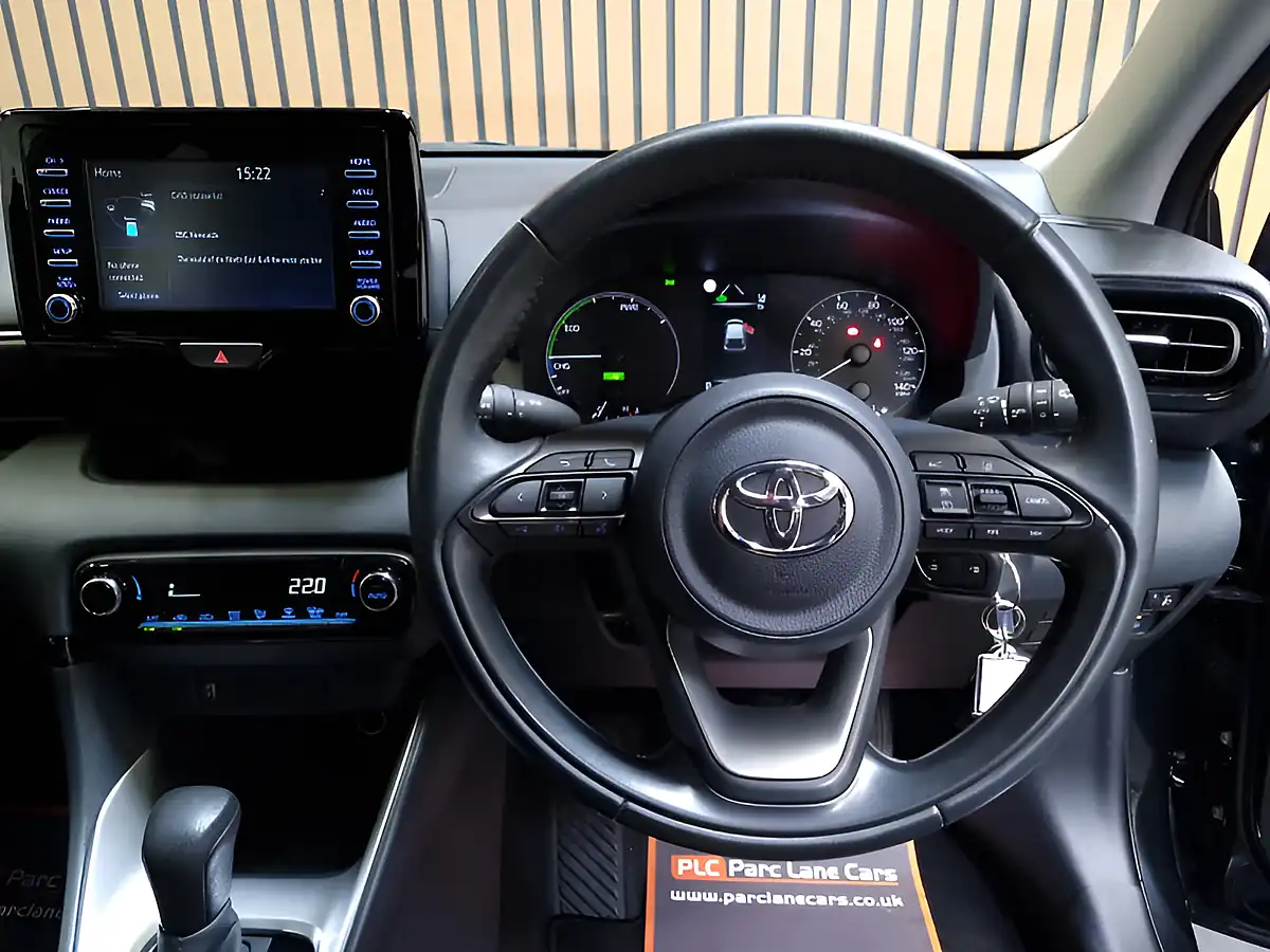 Used 2022 Toyota Yaris Icon Eclipse Black Metallic - Interior and Exterior details 18