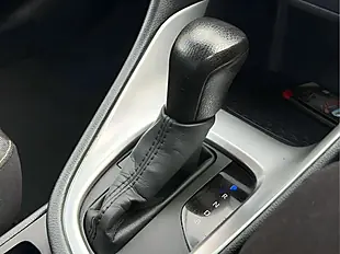 Used 2022 Toyota Yaris Icon White - Interior and Exterior details 10