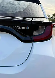 Used 2022 Toyota Yaris Icon White - Interior and Exterior details 17