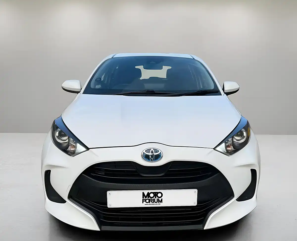 Used 2022 Toyota Yaris Icon White - Interior and Exterior details 3