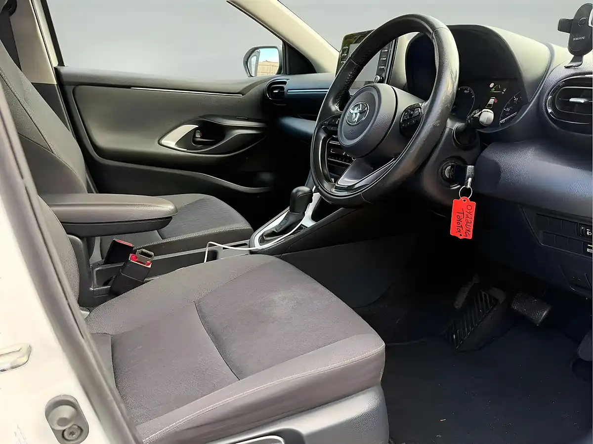 Used 2022 Toyota Yaris Icon White - Interior and Exterior details 6