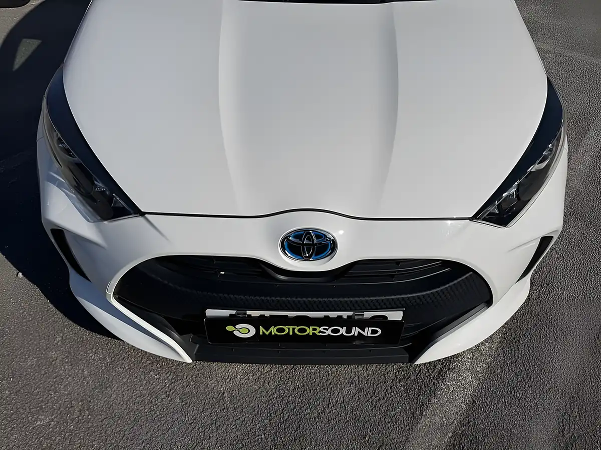 Used 2022 Toyota Yaris Icon White - Interior and Exterior details 10