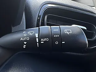 Used 2022 Toyota Yaris Icon White - Interior and Exterior details 13