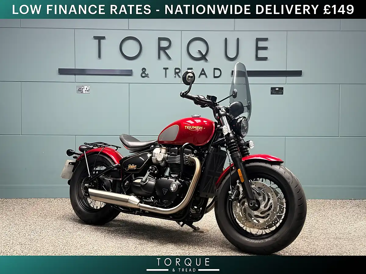 Used 2022 Triumph Bobber Gold Line Red - Front View
