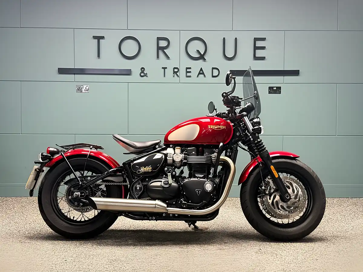 Used 2022 Triumph Bobber Gold Line Red - Interior and Exterior details 2