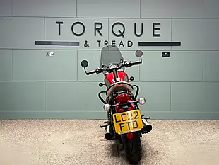 Used 2022 Triumph Bobber Gold Line Red - Interior and Exterior details 5