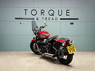 Used 2022 Triumph Bobber Gold Line Red - Interior and Exterior details 6