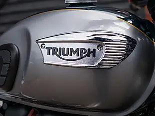 Used 2022 Triumph Bonneville T100 Gold Line Silver Ice / Competition Green - Interior and Exterior details 14