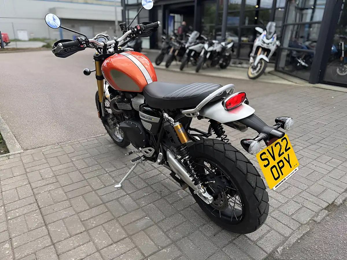Used 2022 Triumph Scrambler 1200 Xe Orange - Interior and Exterior details 8