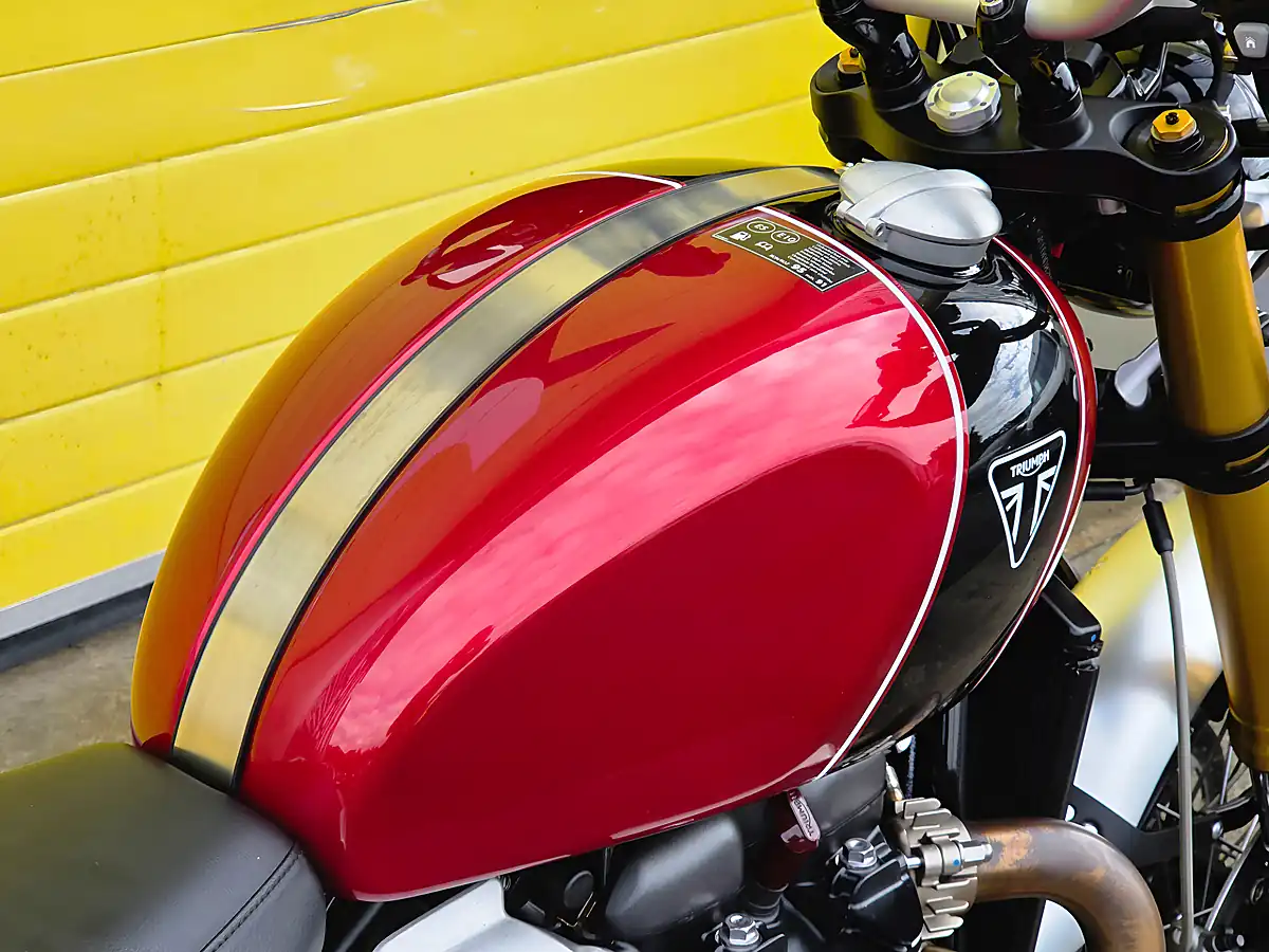 Used 2022 Triumph Scrambler 1200 Xe Red - Interior and Exterior details 12