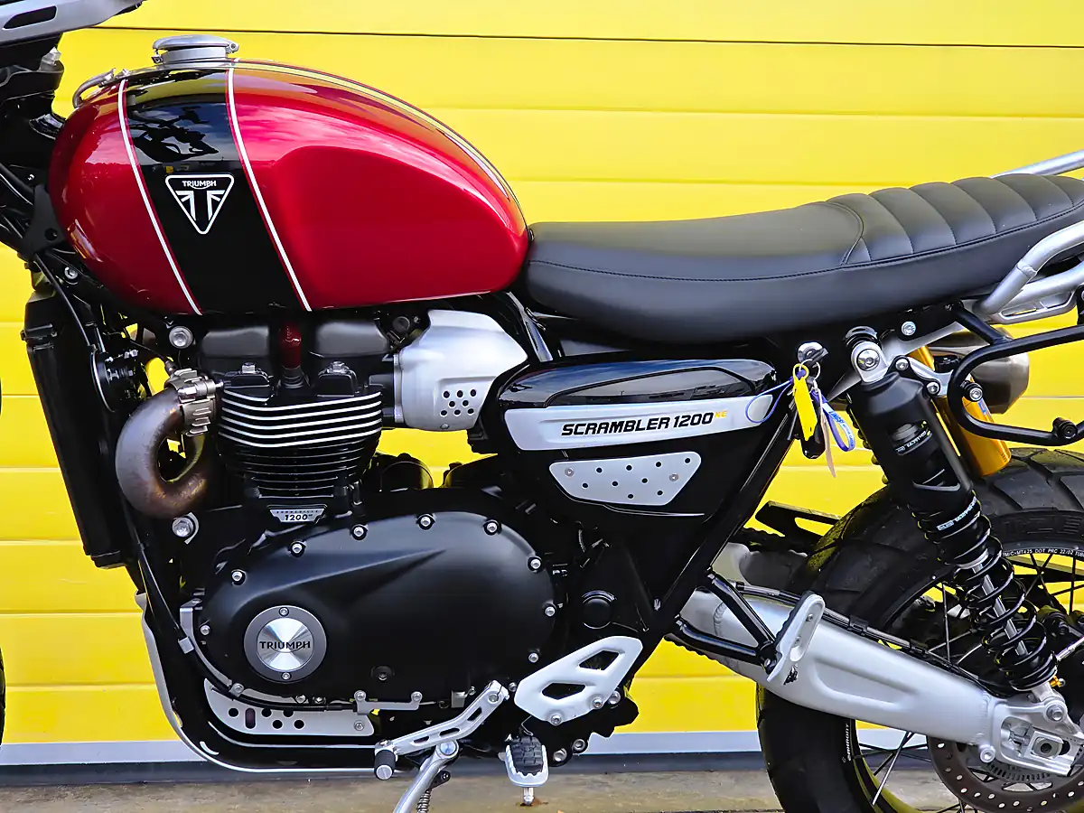 Used 2022 Triumph Scrambler 1200 Xe Red - Interior and Exterior details 16