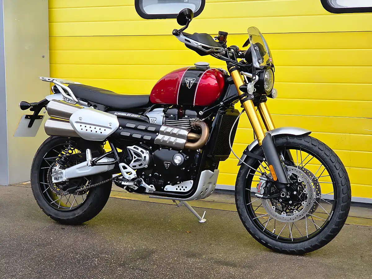 Used 2022 Triumph Scrambler 1200 Xe Red - Interior and Exterior details 3