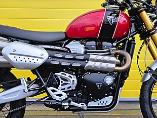 Used 2022 Triumph Scrambler 1200 Xe Red - Interior and Exterior details 9