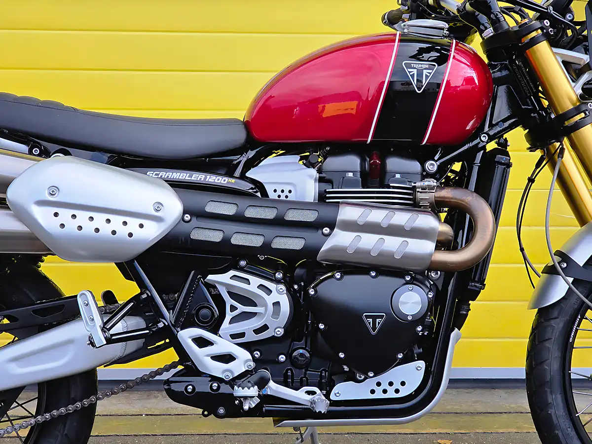Used 2022 Triumph Scrambler 1200 Xe Red - Interior and Exterior details 9