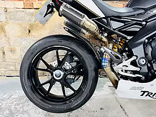 Used 2022 Triumph Speed Triple 1200 Rr Motogp Kit White - Interior and Exterior details 10