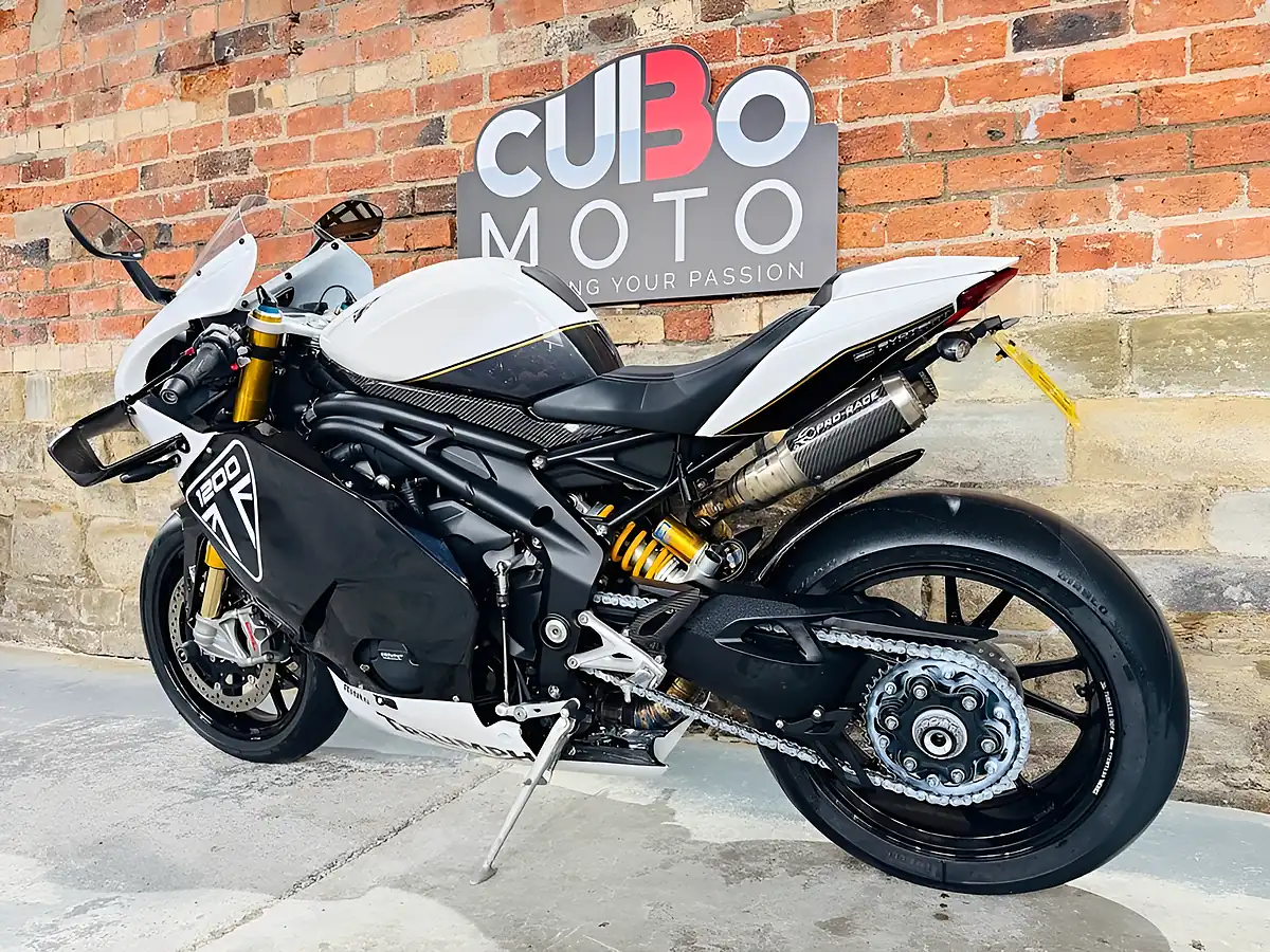 Used 2022 Triumph Speed Triple 1200 Rr Motogp Kit White - Interior and Exterior details 13